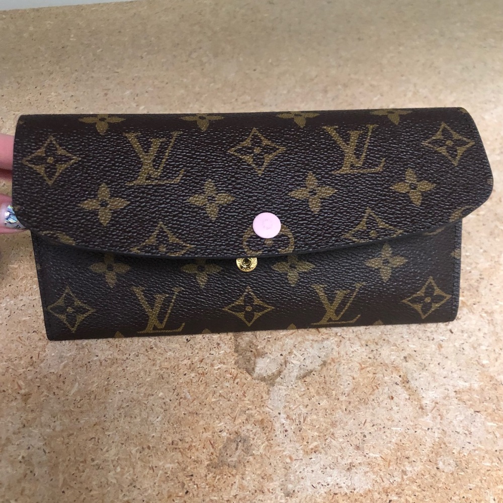 Louis Vuitton Monogram Emilie Wallet